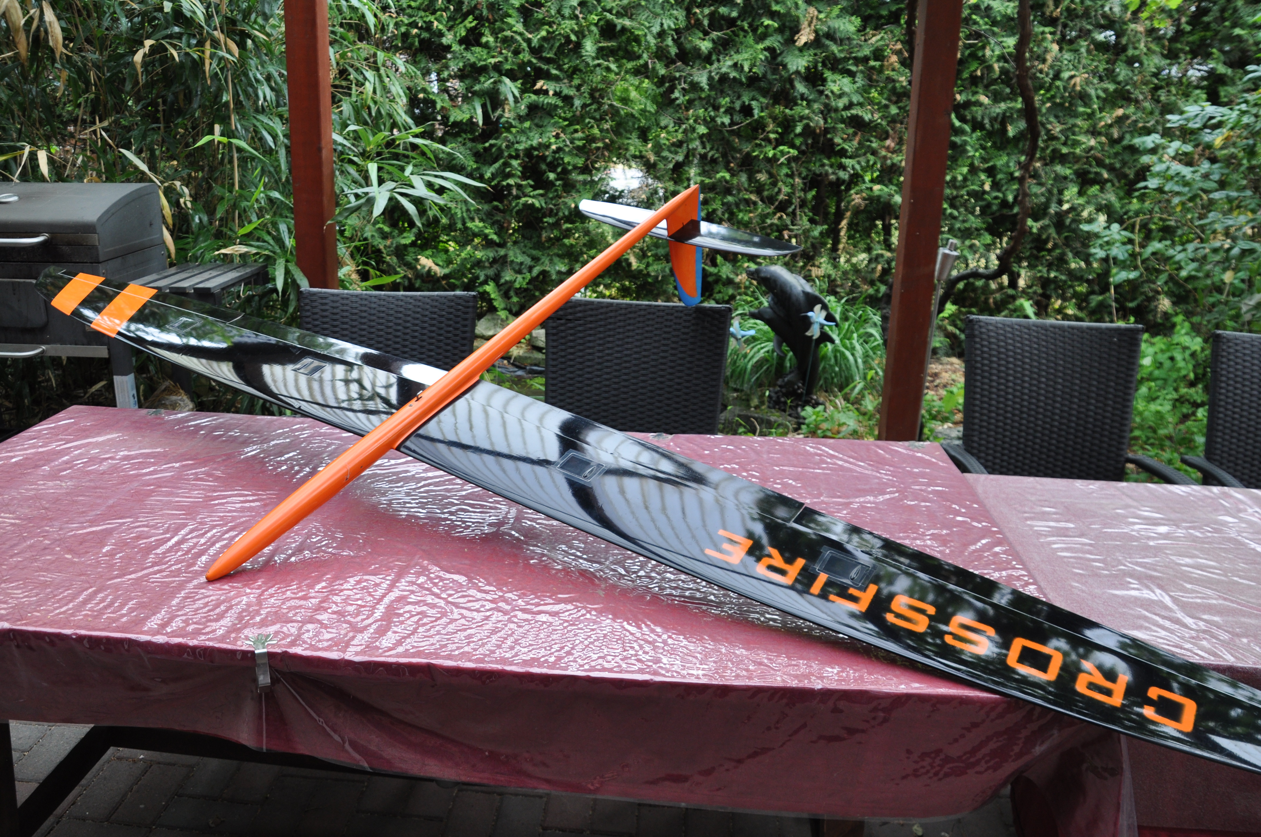 Crossfire von Aer-O-Tec Kreuzl-Leitwerk